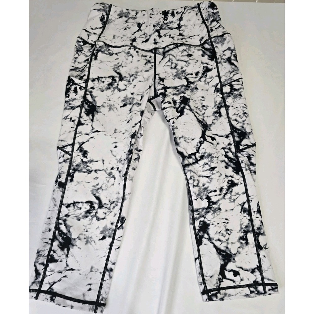 Women's Black/Gray/White Athletic Capris